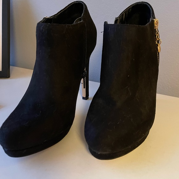 SOLD - BLACK ANKLE BOOTS - sz 37 - Picture 3 of 5